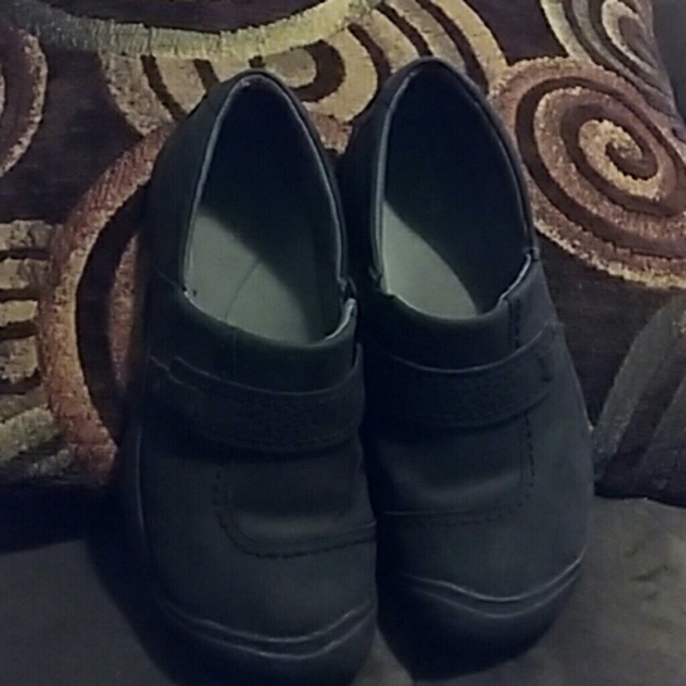 Like New Women's Keen Kaci shoes!!
